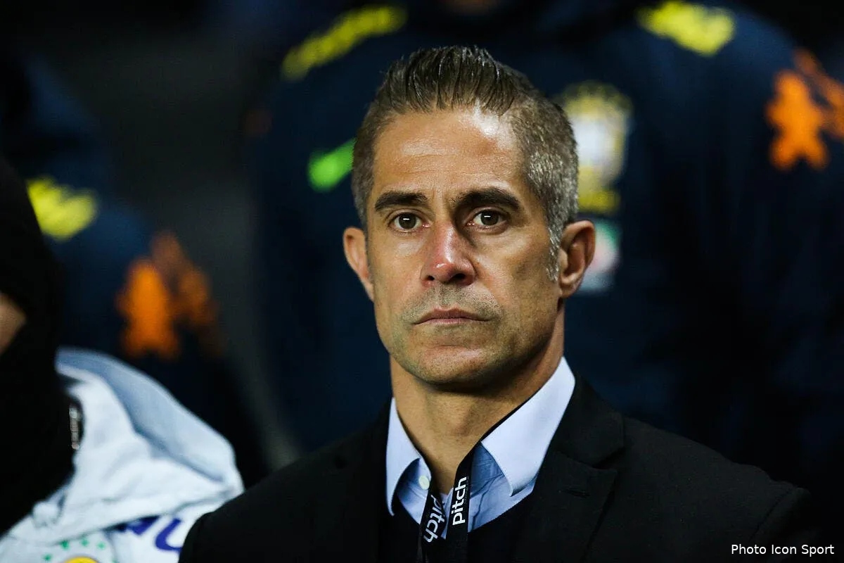 ol sylvinho a lyon les details tombent icon fid 201118 08 132253511