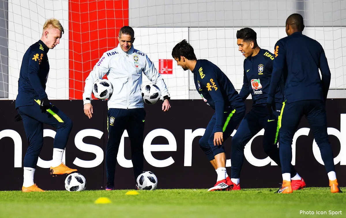 ol sylvinho a lyon meme le psg applaudit icon spu 180318 01 11254447