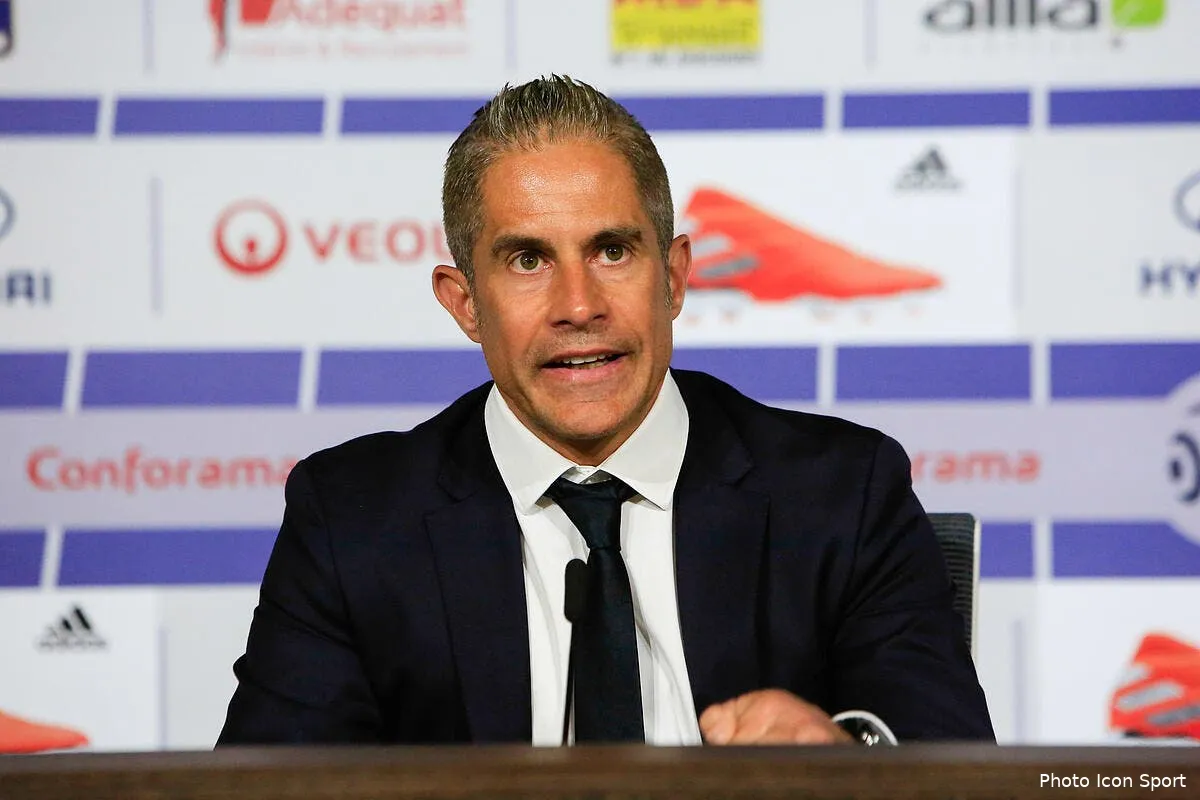 ol sylvinho fait evoluer la strategie de lyon au mercato icon bia 280519 11 46255811