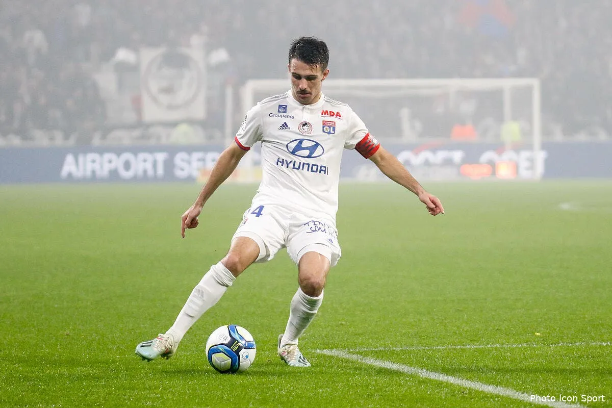 ol terrible inquietude pour leo dubois a lyon icon bia 231119 10 49271431