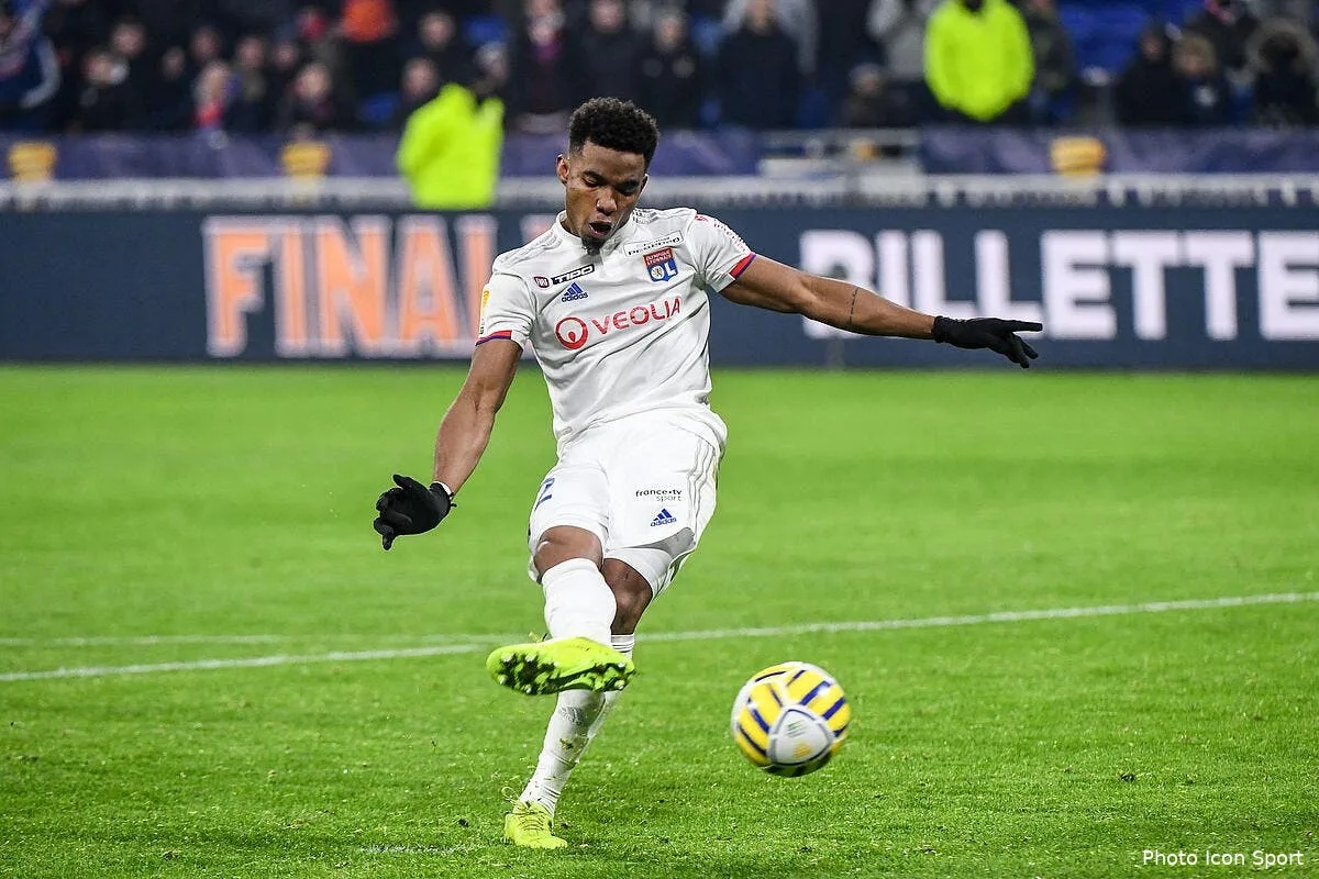 ol thiago mendes dement un clash dans le vestiaire lyonnais icon dib 210120 11 03280391