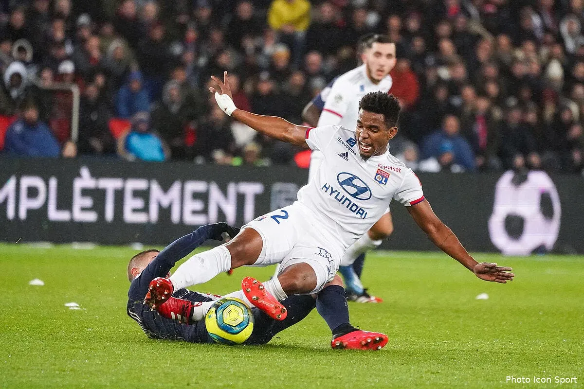 ol thiago mendes vendu 25 me lyon reve icon 200209p47622289095