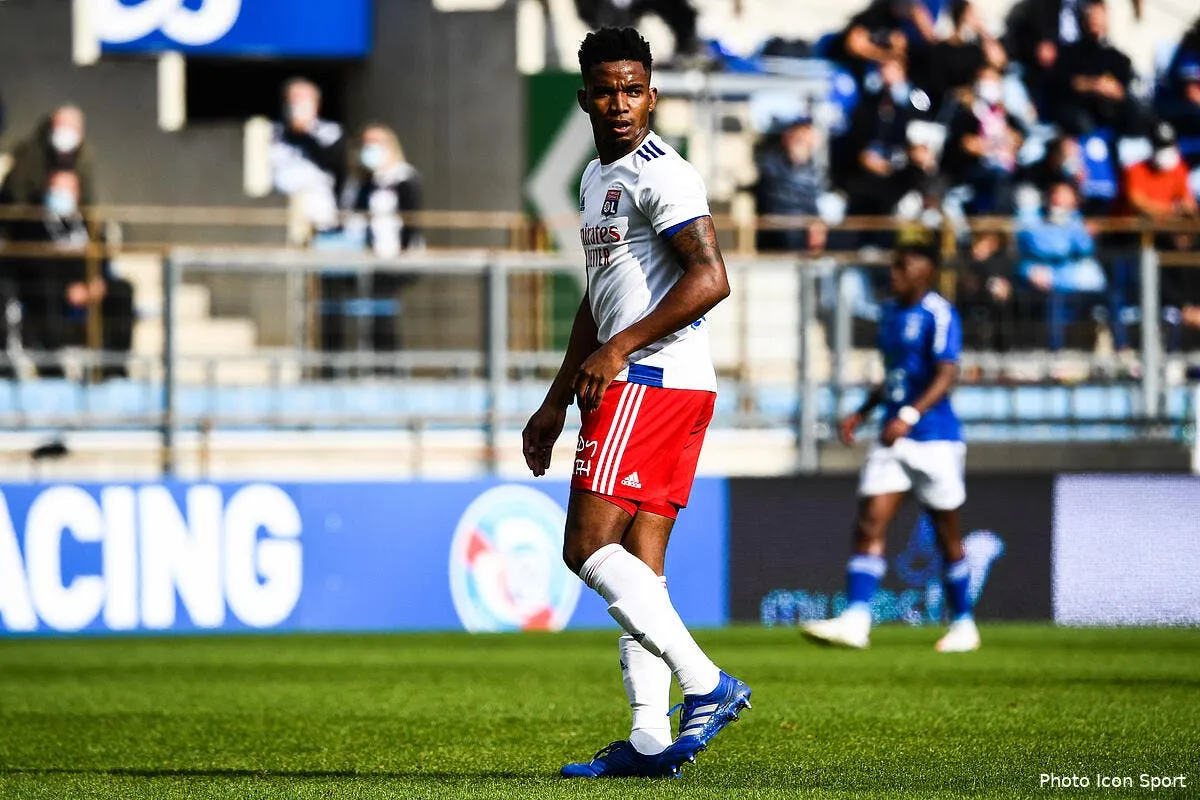 ol thiago mendes voulait partir la presence d aulas a pese thiago mendes 4298087