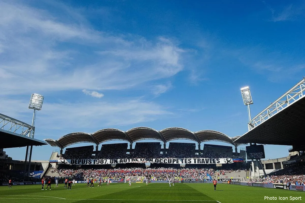 ol tours dernier match de l histoire a gerland iconsport jpt 220815 08 125124615