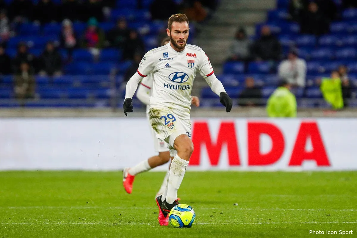 ol tousart salement attaque il pardonne aux rageux icon bia 050220 45 38277731