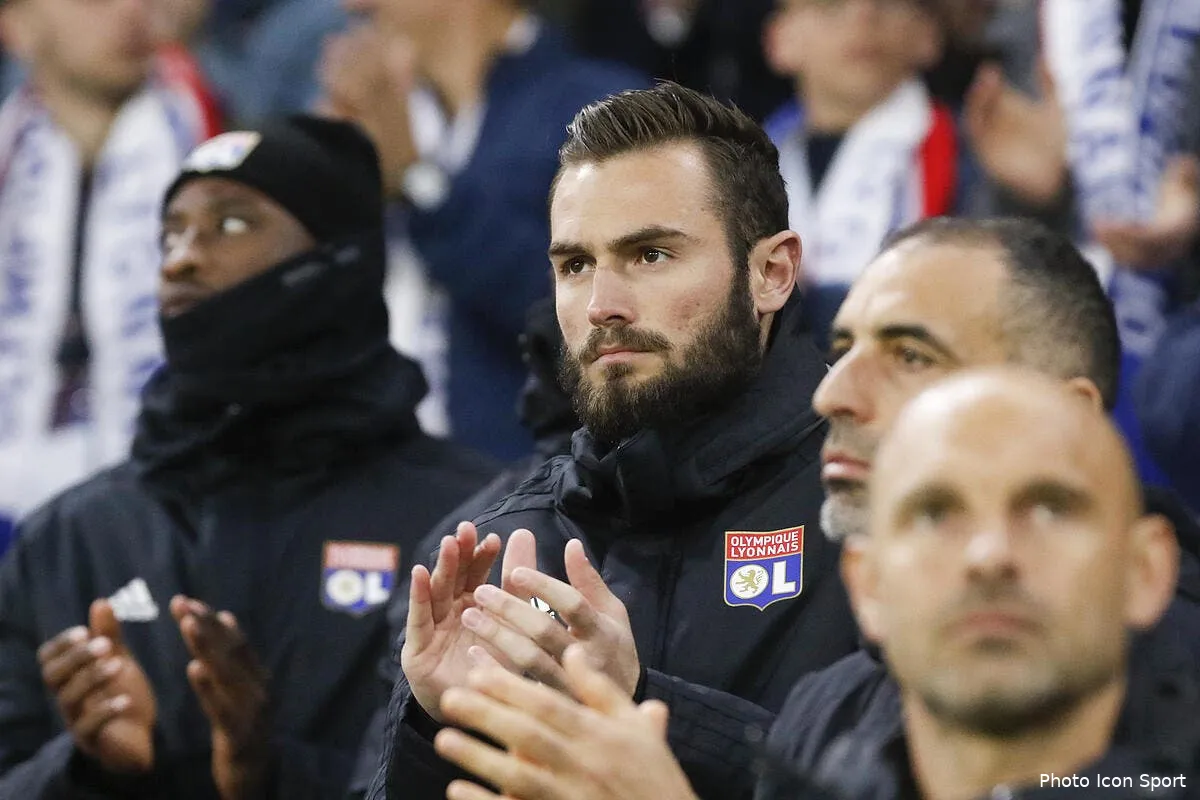 ol tousart vendu a everton il s etouffe icon bia 050519 45 20259795