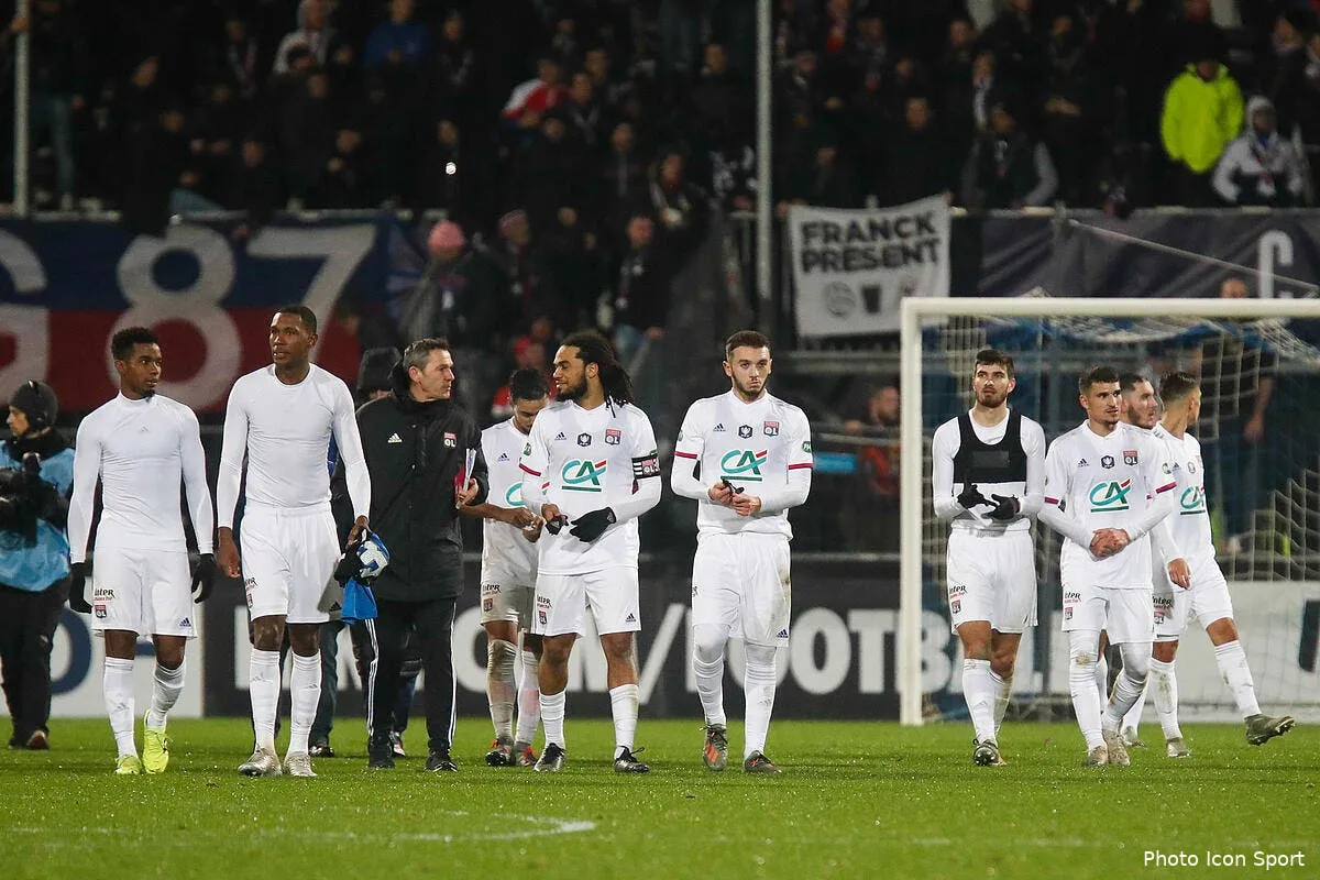 ol traite d arrogant lyon offre 25 000 euros a bourg en bresse icon 25i0495 copie274527