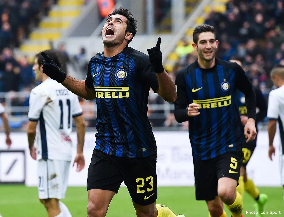 ol un international italien de l inter convoite par lyon iconsport liv 120217 96 01172998