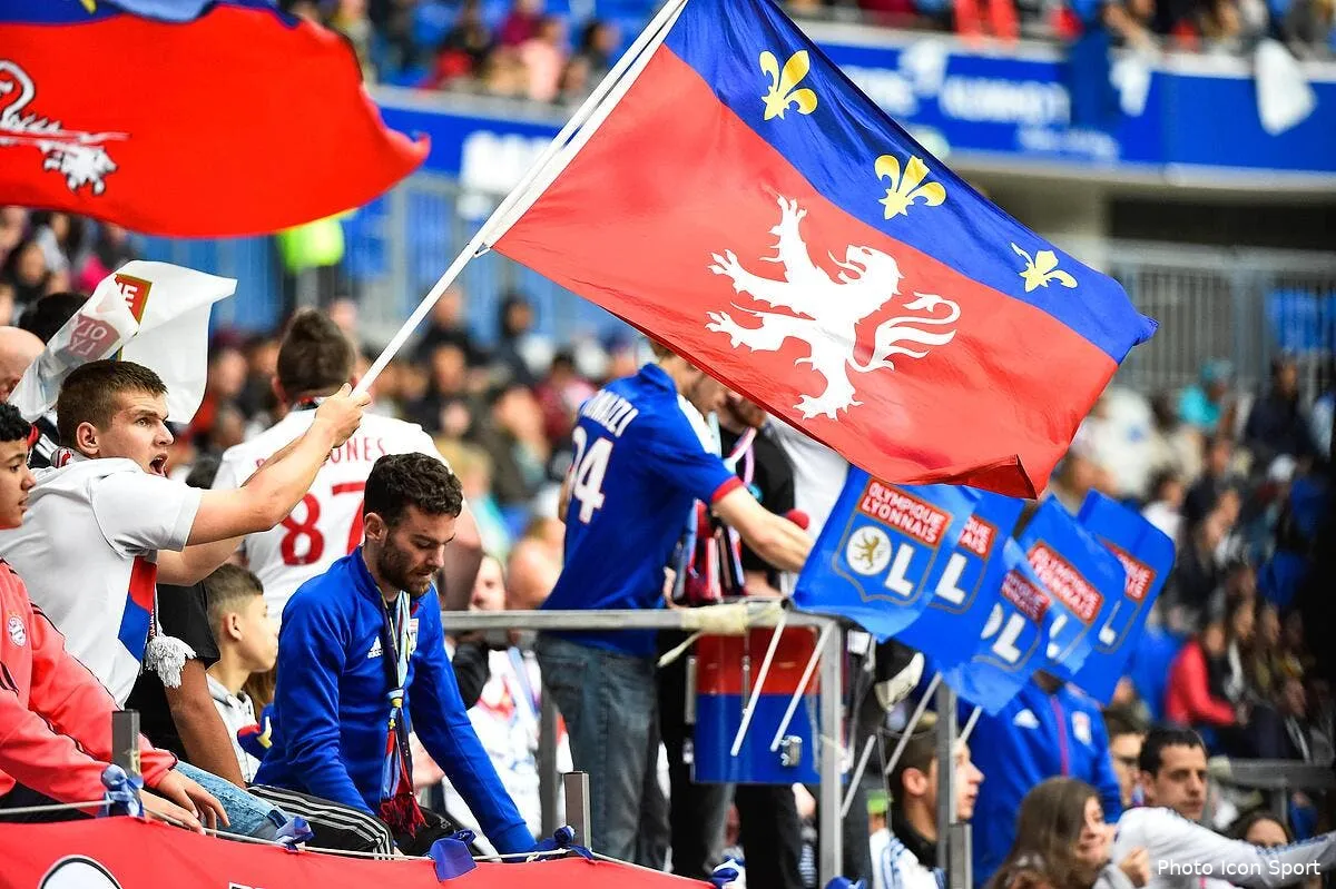 ol un supporter de l ol propose un geste invraisemblable pour aider l om iconsport icon laf 290418 93 25218345