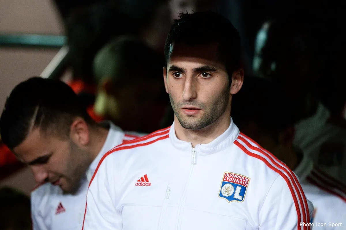 ol un tacle qui vaut un rouge merite a gonalons iconsport nlg 130316 17 118154524