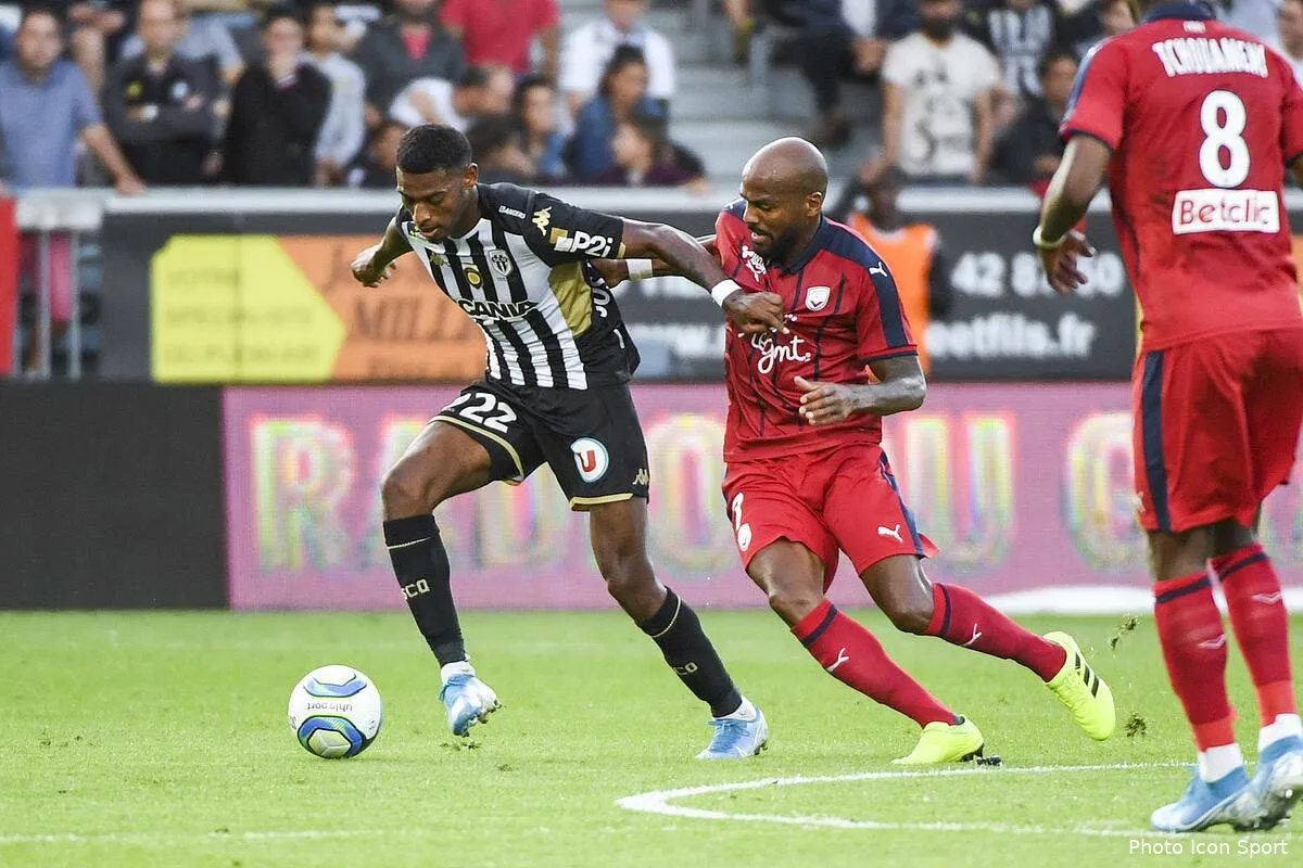 ol une offre de lyon reine adelaide n attend que ca icon alc 100819 45 61261185