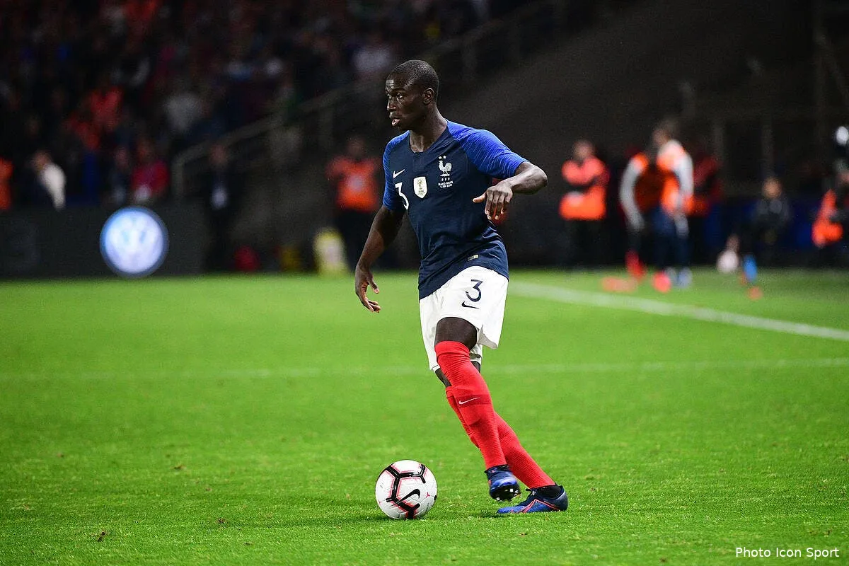 ol une recrue surprise pour remplacer mendy a lyon icon win 020619 01 92576254965