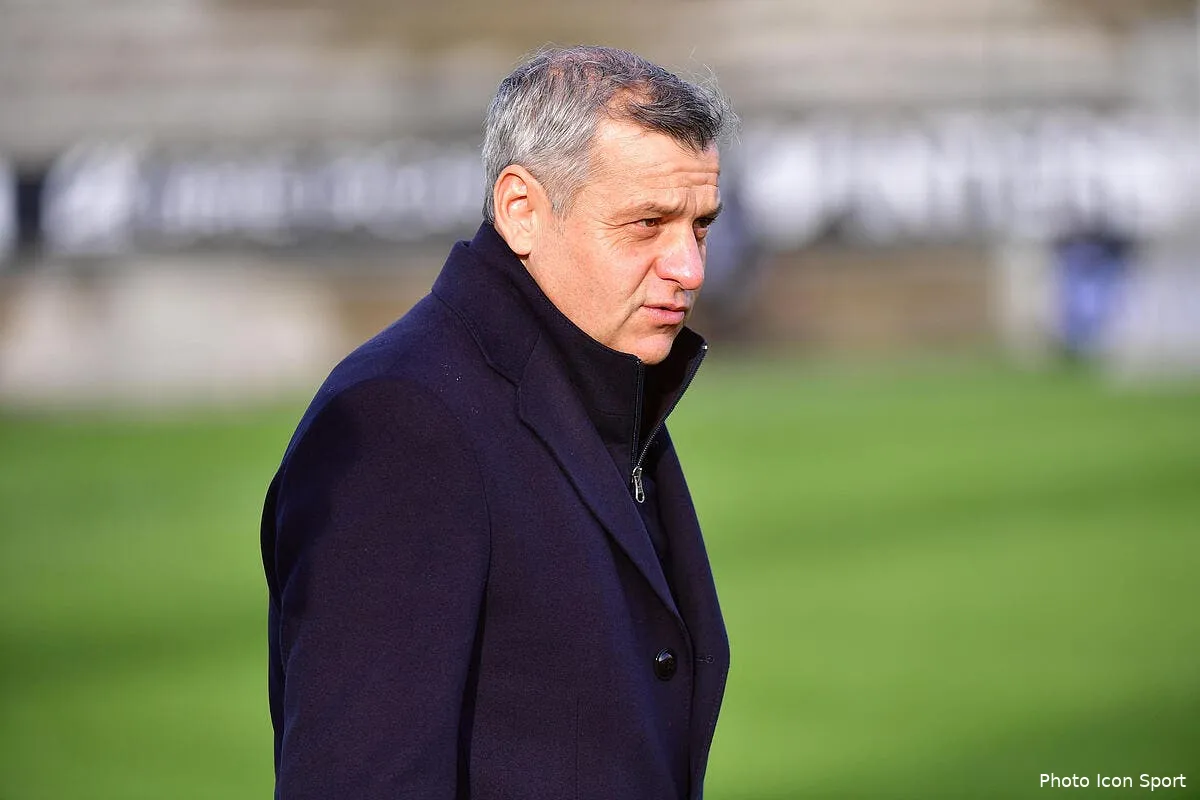 ol va arbitrer en l2 genesio avoue etre alle trop loin iconsport icon win 101217 01 32017203027