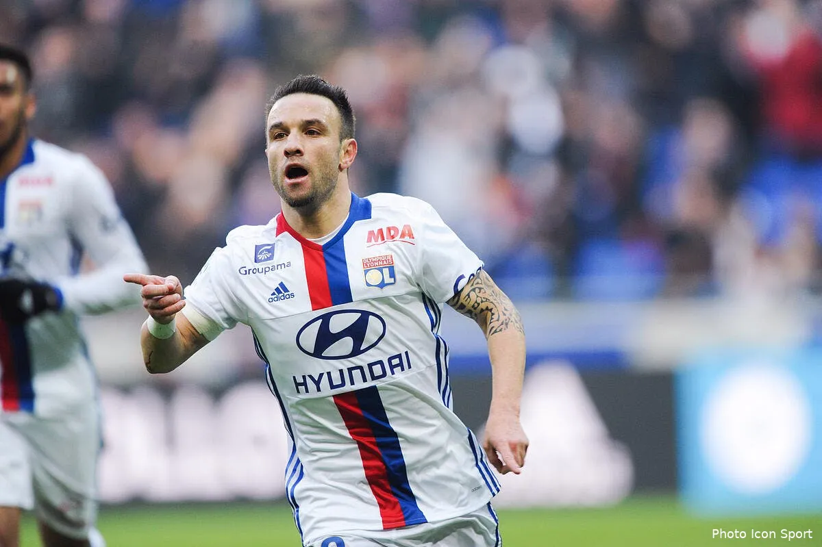 ol valbuena j ai lu qu il fallait gagner l europa league iconsport jpt 111216 01 08166426