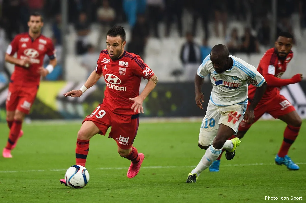 ol valbuena joue a lyon mais a le coeur a l om iconsport dim 200915 08 92173748