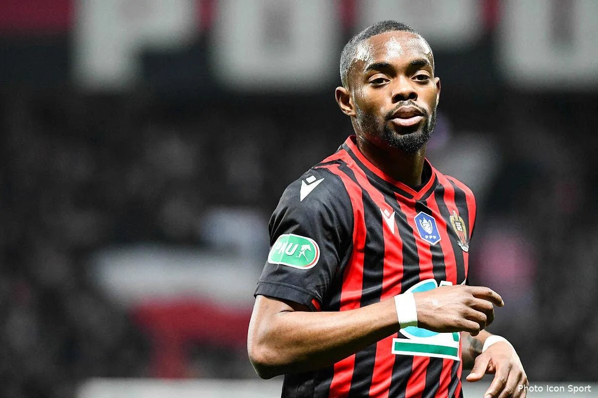 ol wylan cyprien la piste numero 1 de lyon au mercato icon dsc9818289129