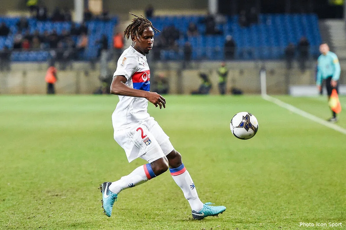 ol yanga mbiwa bloque par l ol il lache une enorme accusation icon dim 131217 45 40245965