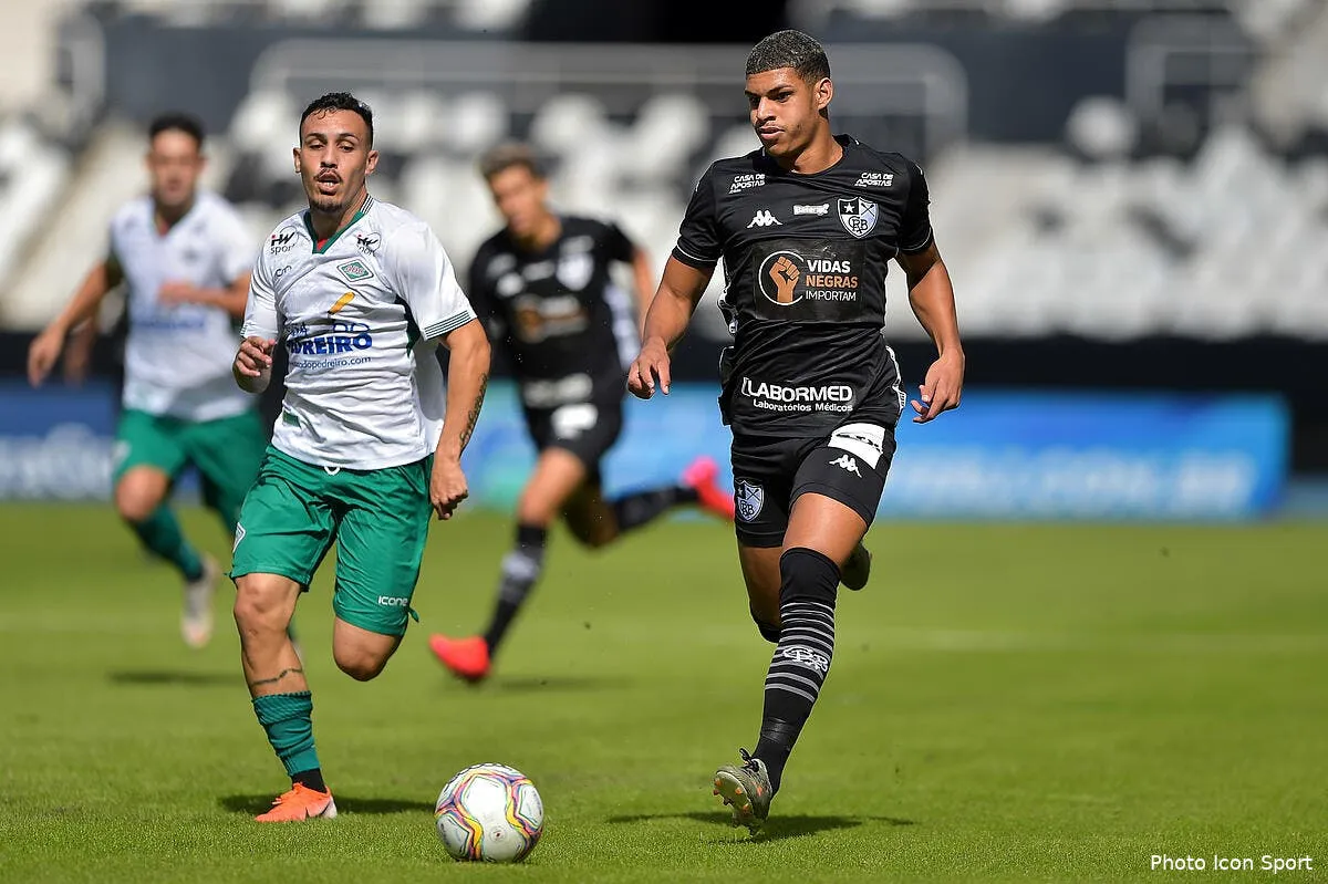 om 12 me cash marseille surpaye luis henrique icon agf20200628071294833