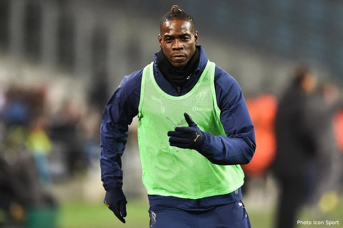 om 15 minutes et balotelli ridiculise mitroglou icon dim 250119 03 08243007