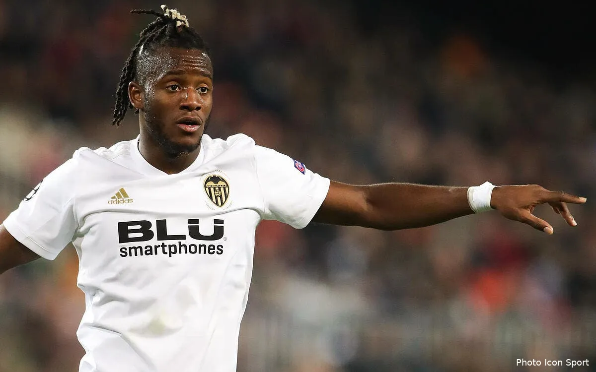 om 3 buts en espagne le boulet batshuayi est a vendre d urgence icon 40322185241341
