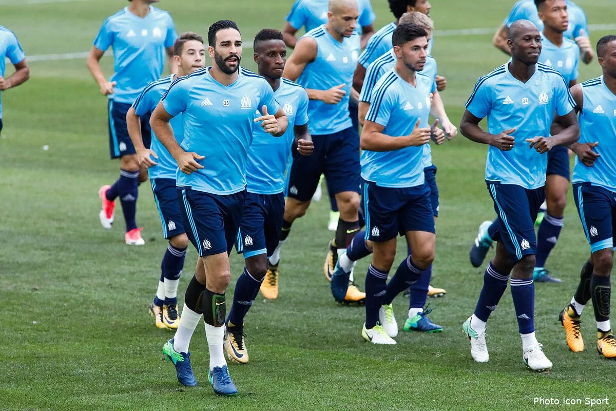 om adil rami mis sous pression par un coequipier iconsport icon gui 260717 94 06187711