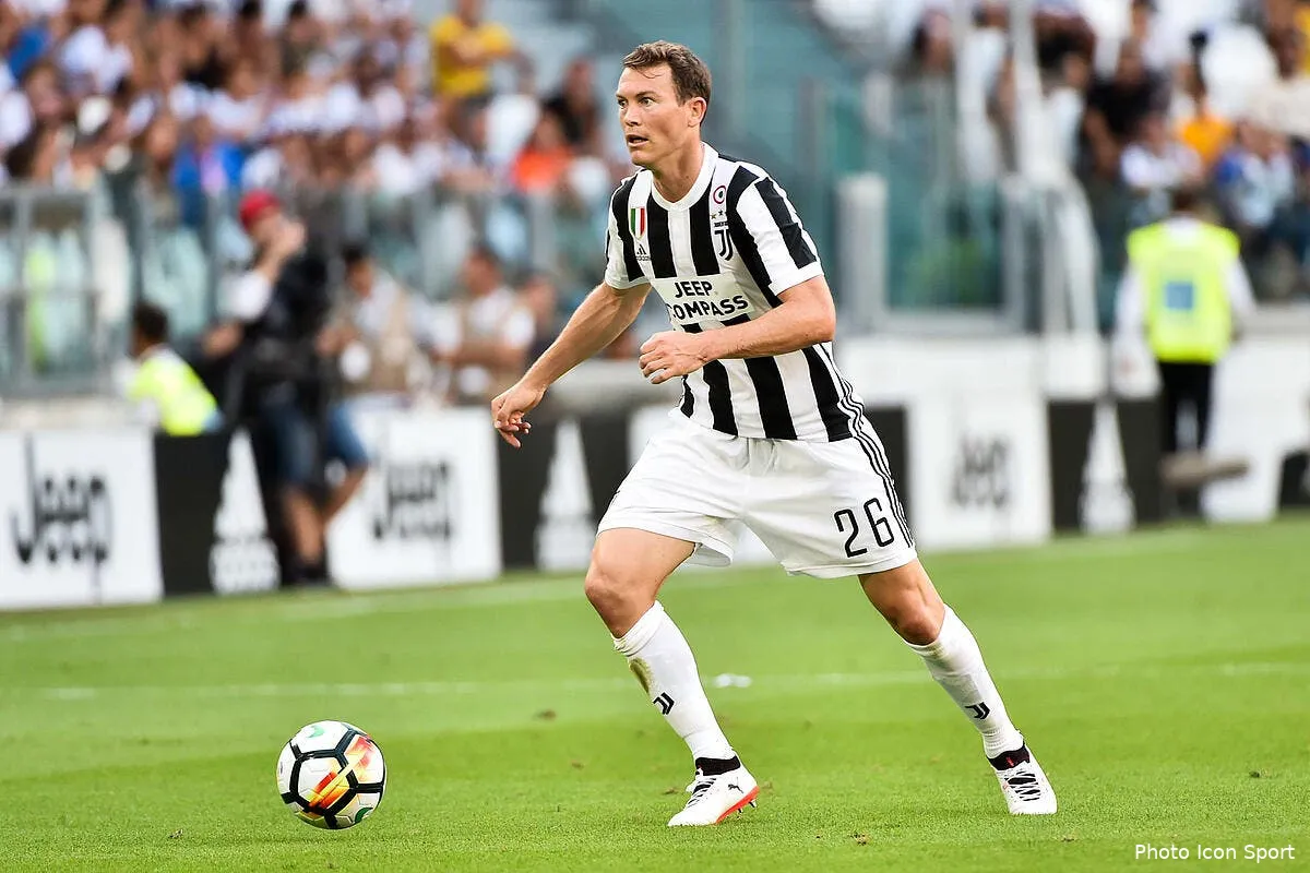 om apres evra l om prepare un autre coup en italie au mercato icon liv 200817 08 63203069