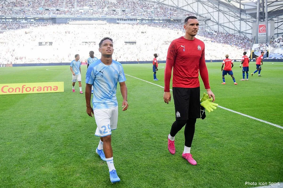 om au placard a marseille il insiste pour partir au mercato icon dib 100819 12 94276787