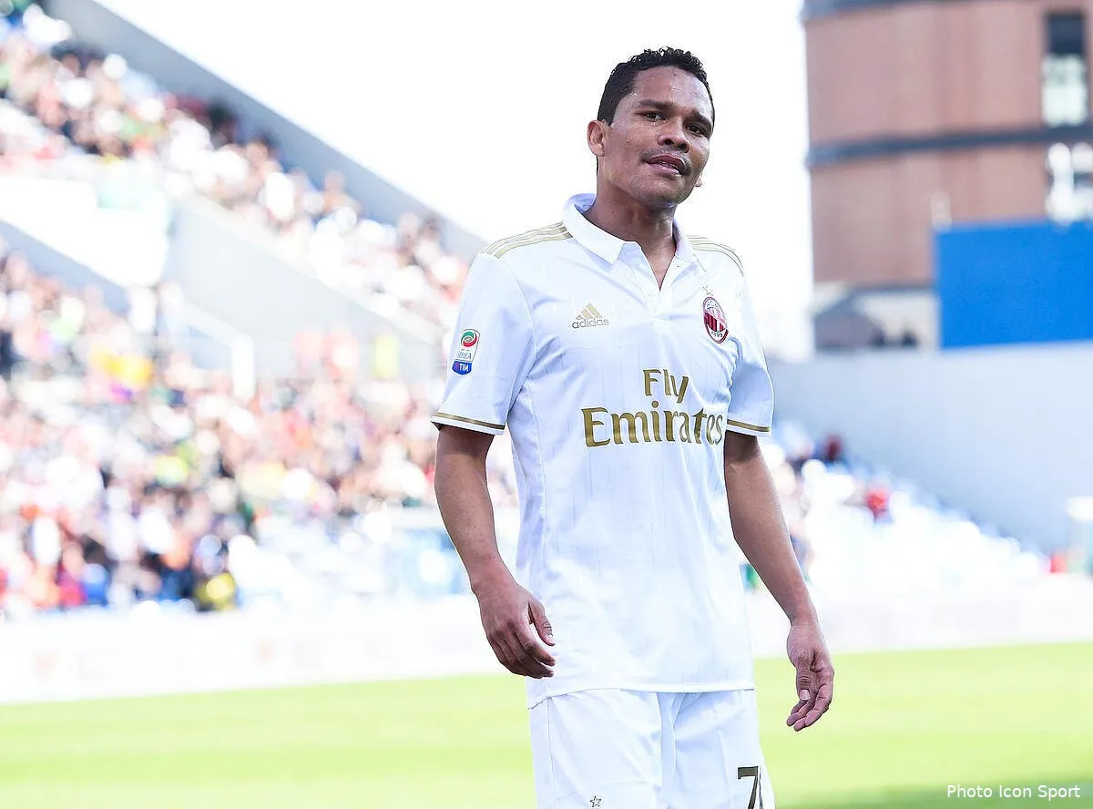 om bacca n est pas loin de craquer pour marseille bacca 1183917