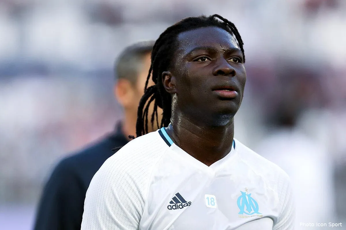 om bafe gomis perd une bataille avant le mercato iconsport blo 140517 95 56181482