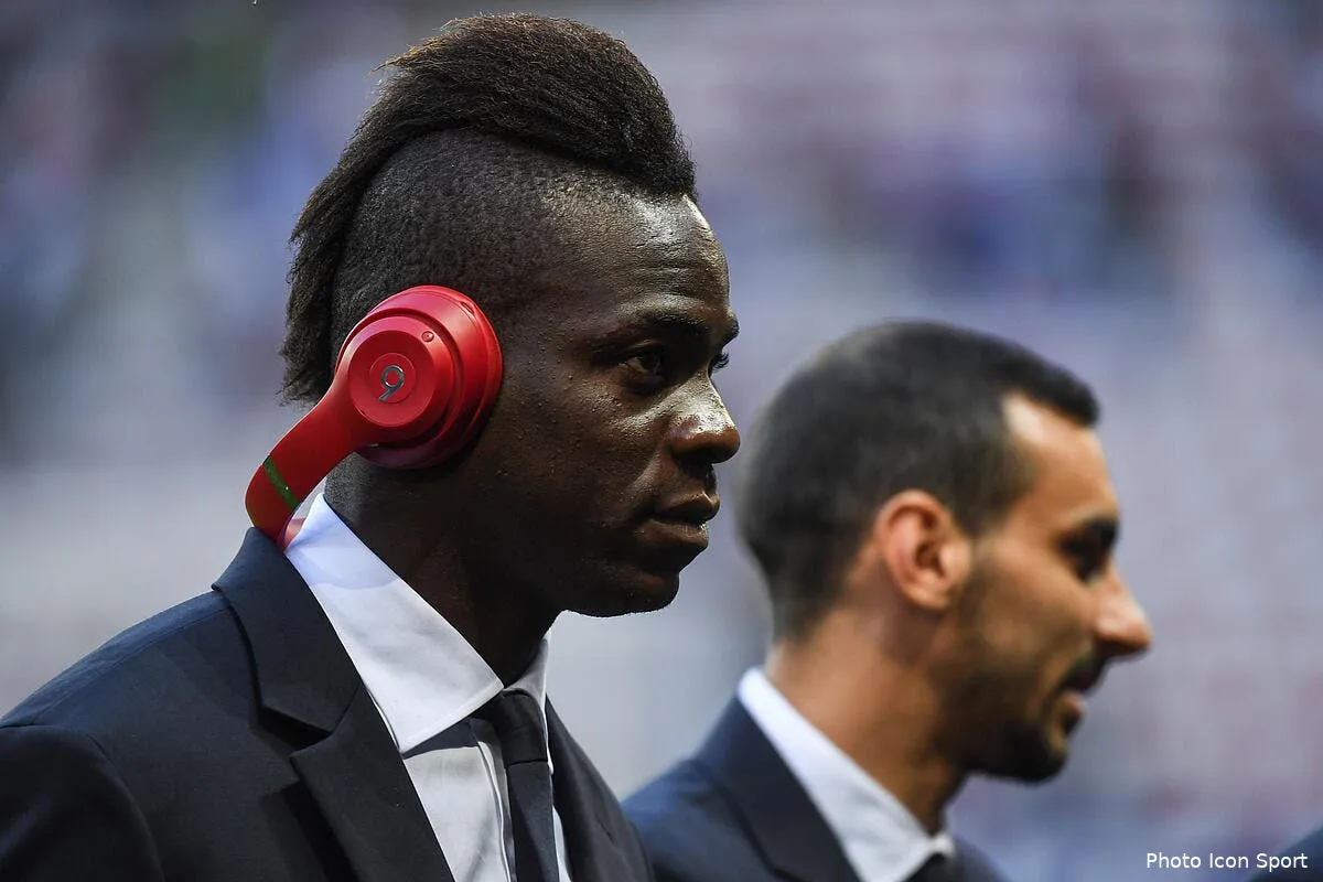 om balotelli pret a faire un coup tordu a l om iconsport icon dib 010618 11 176224719
