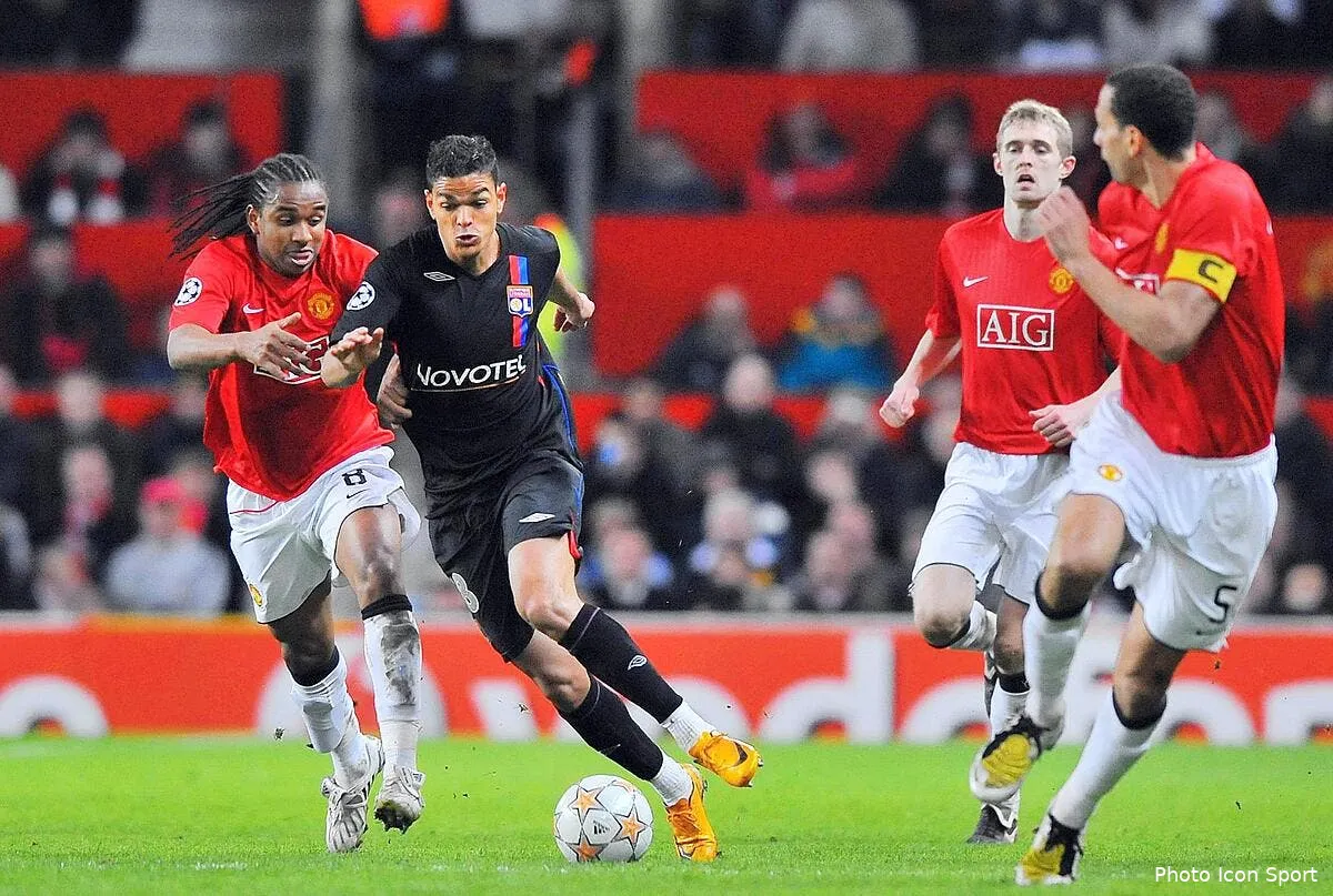 om ben arfa recrute par lyon pour mettre une bafl a la bbc et msn iconsport lie 040308 94 009139658