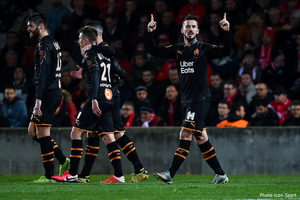 om benedetto a peine mieux que mitroglou djellit enflamme le net icon adim 280220 34 54279545