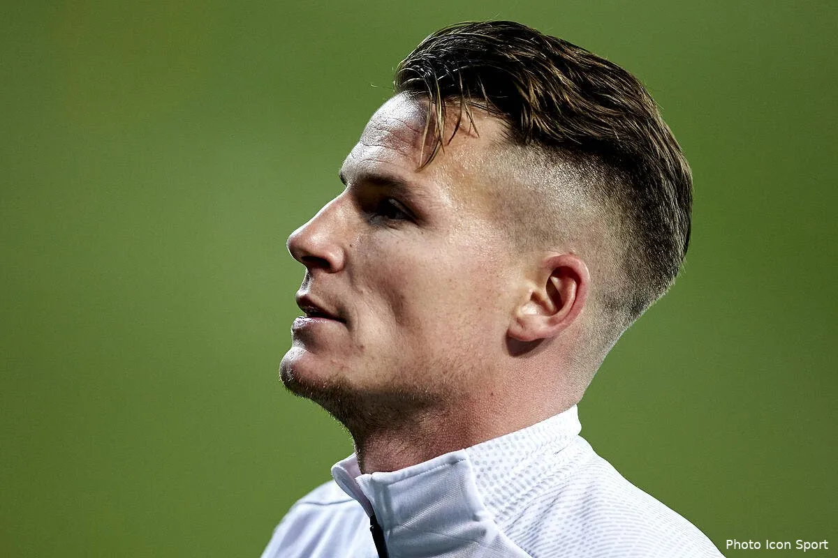 om benedetto l endort adil rami joue au directeur sportif icon ia 201122b 1069 301833