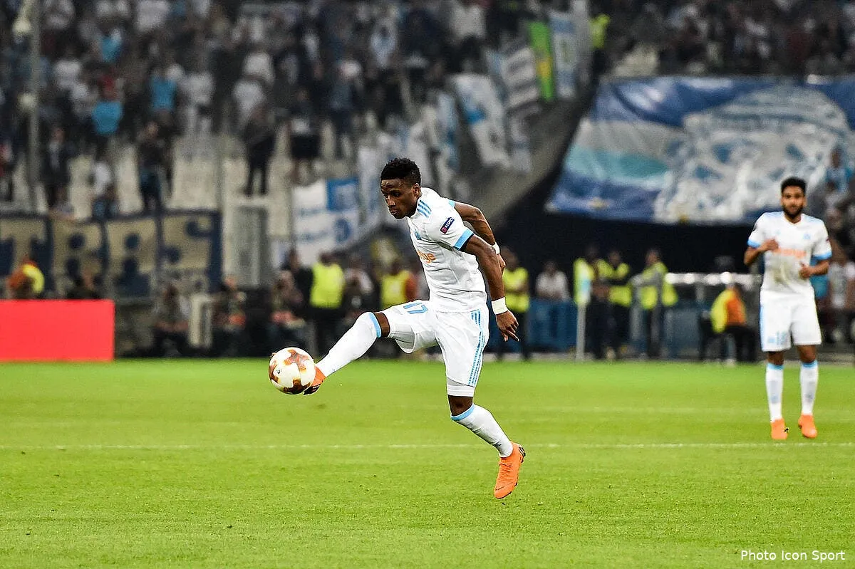 om bouna sarr le cafu de l om a casse twitter iconsport icon dim 260418 93 05217011