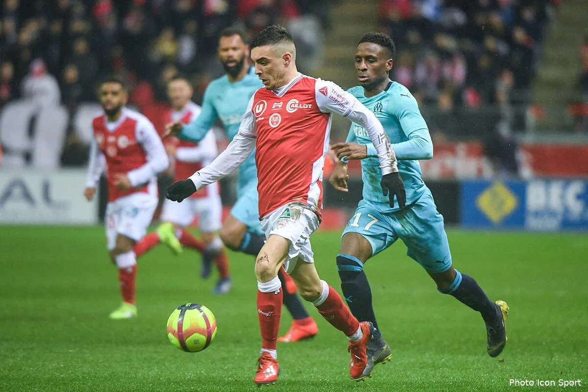 om cafaro a marseille ce suiveur n y croit pas icon dib 020219 11 54257857