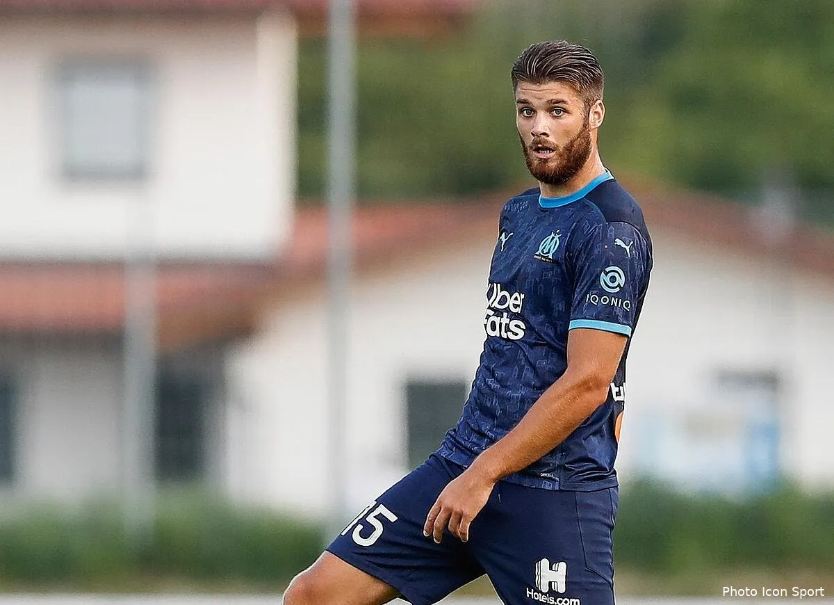 om caleta car le coup de coeur de guardiola a city icon firo220720omsvhm95291081