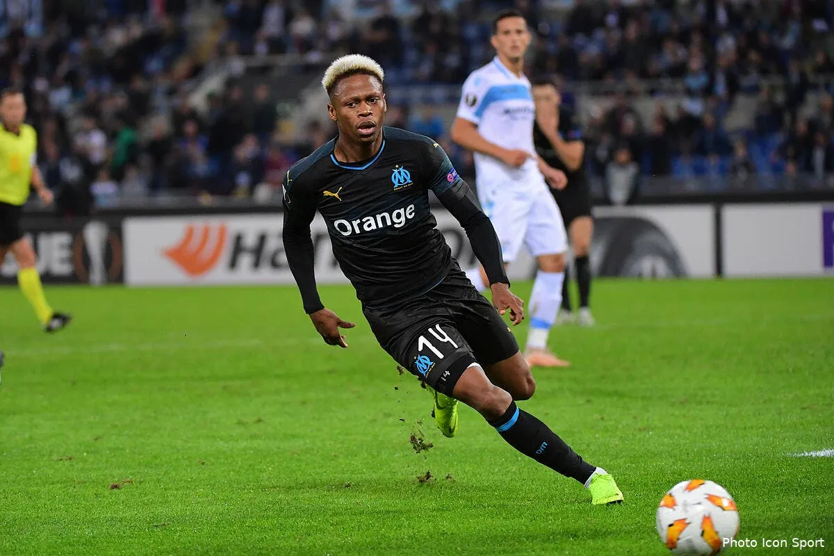 om cardiff pret a retirer l enorme epine njie du pied de l om icon win 081118 01 69746241729