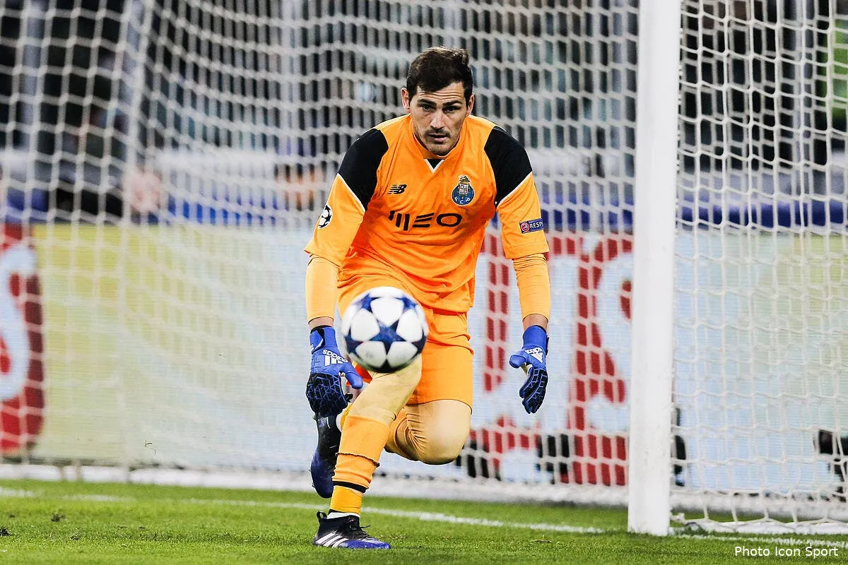 om casillas fait une annonce pour le mercato iconsport glo 140317 10 07174752