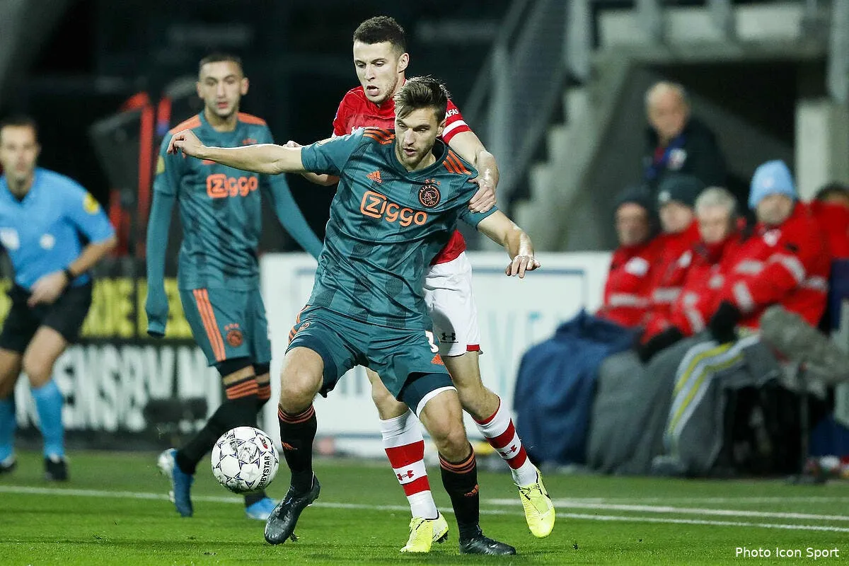 om cette piste a 8 me cache quelque chose icon 403386779288337