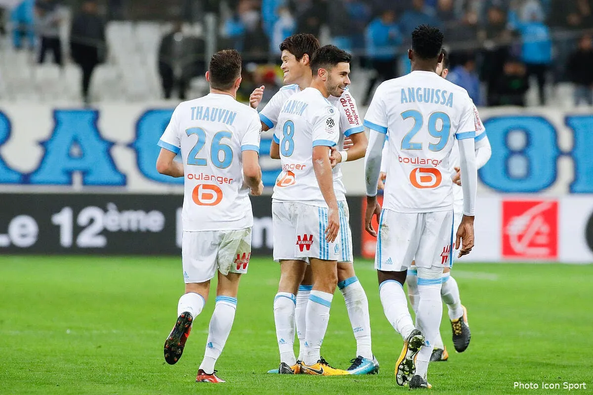 om dans le vestiaire aussi le mercato n est pas une priorite sanson 7208567