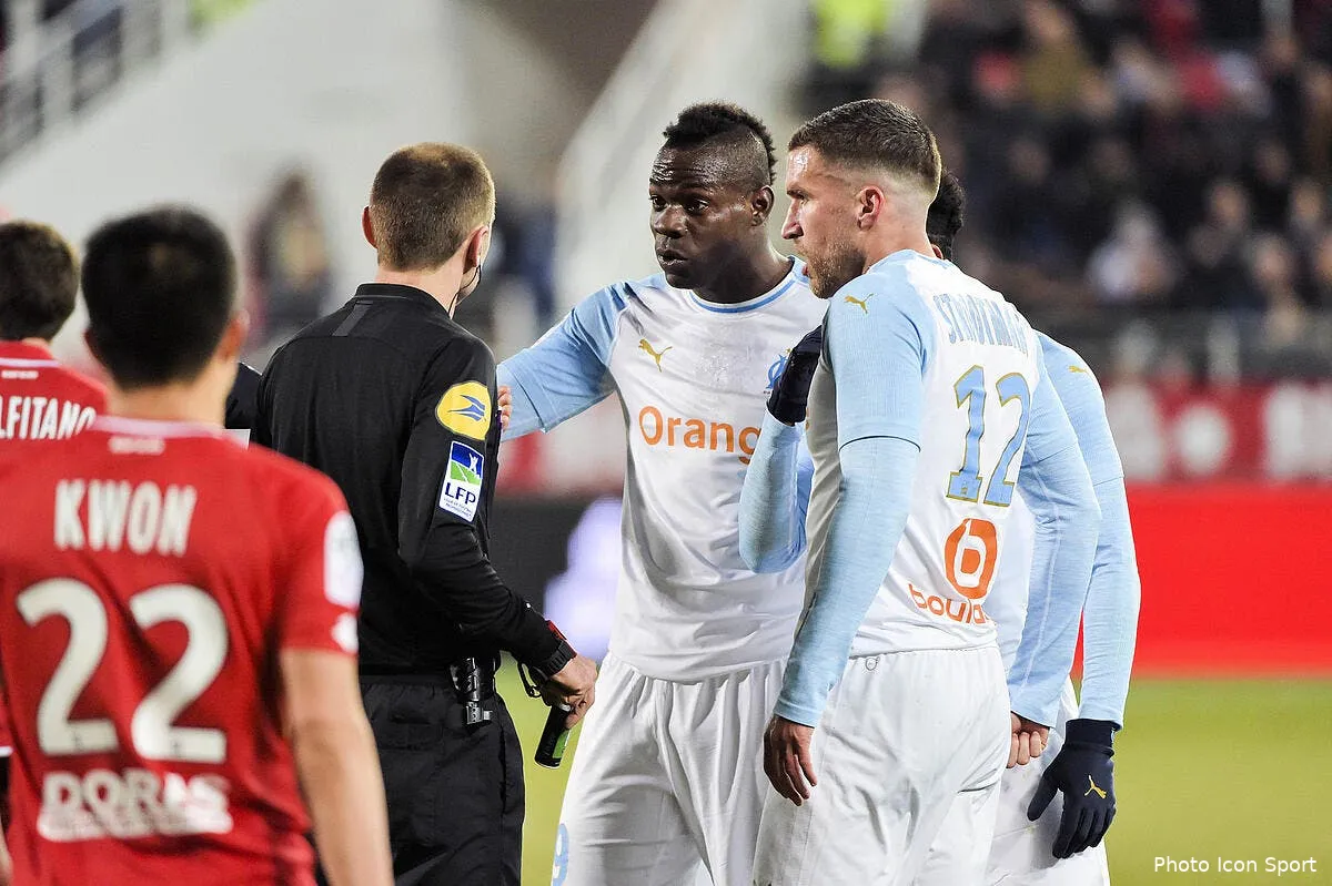 om di meco imite aulas et traite l om de petit club campagnard icon poy 080219 93 09244757