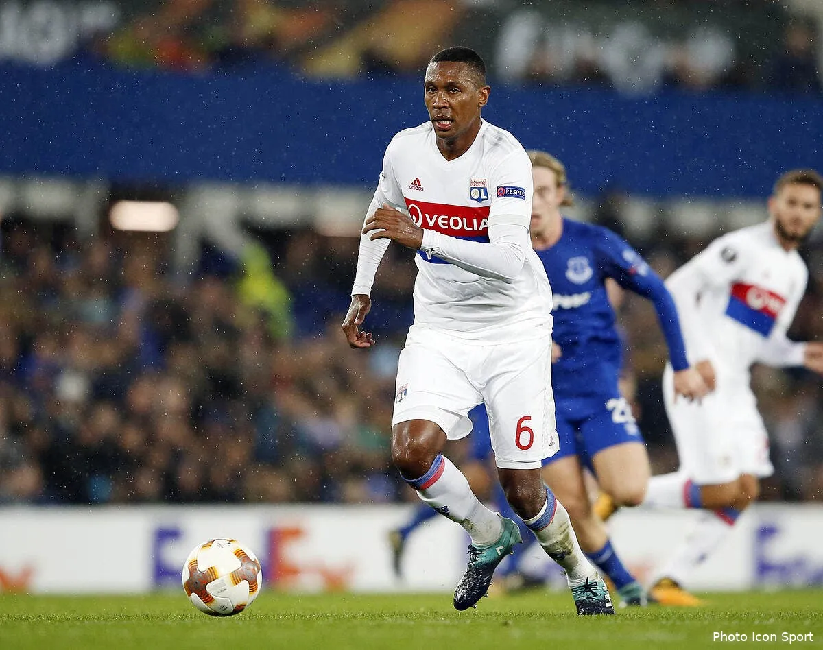 om diakhaby ou morel le patron de la defense refuse de trancher iconsport icon 33363144197137