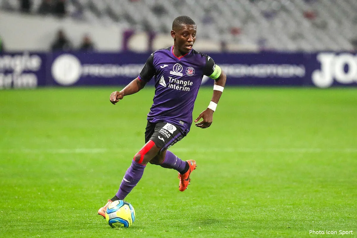 om encore un joueur gratuit marseille fonce icon blo 290220 08 53291095