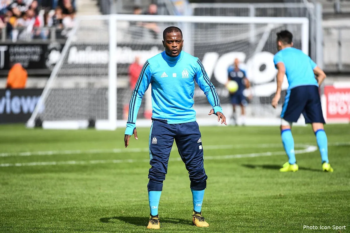 om evra fait honte a l om un joueur accuse iconsport icon dib 170917 102 84194185