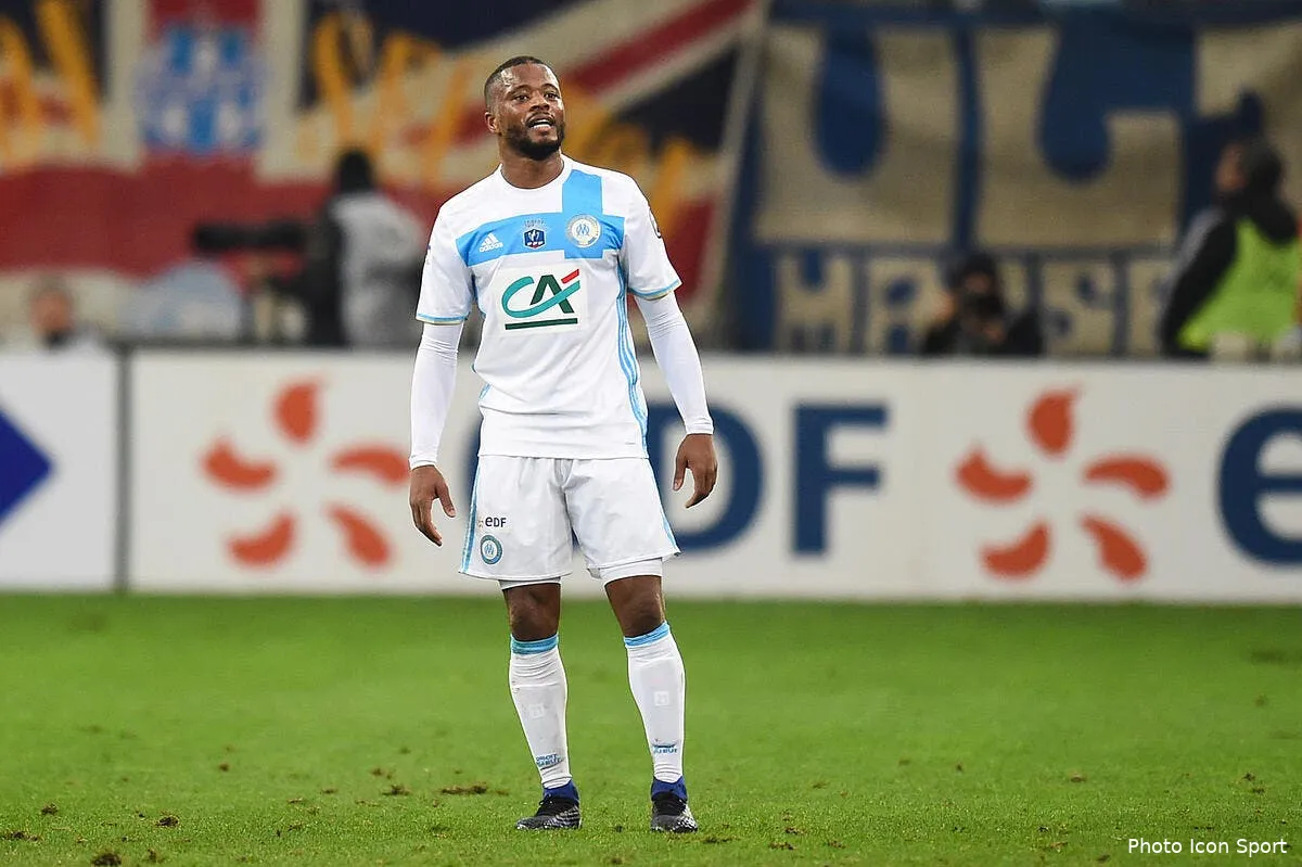 om evra joue les conseillers de mccourt au mercato evra 13171862
