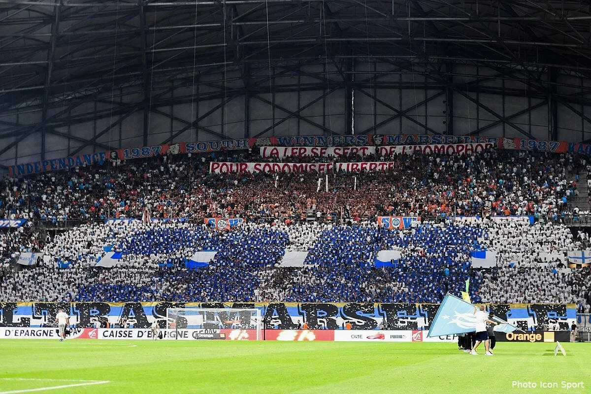 om eyraud commet une faute xxl avec les supporters icon dim 010919 08 71268983