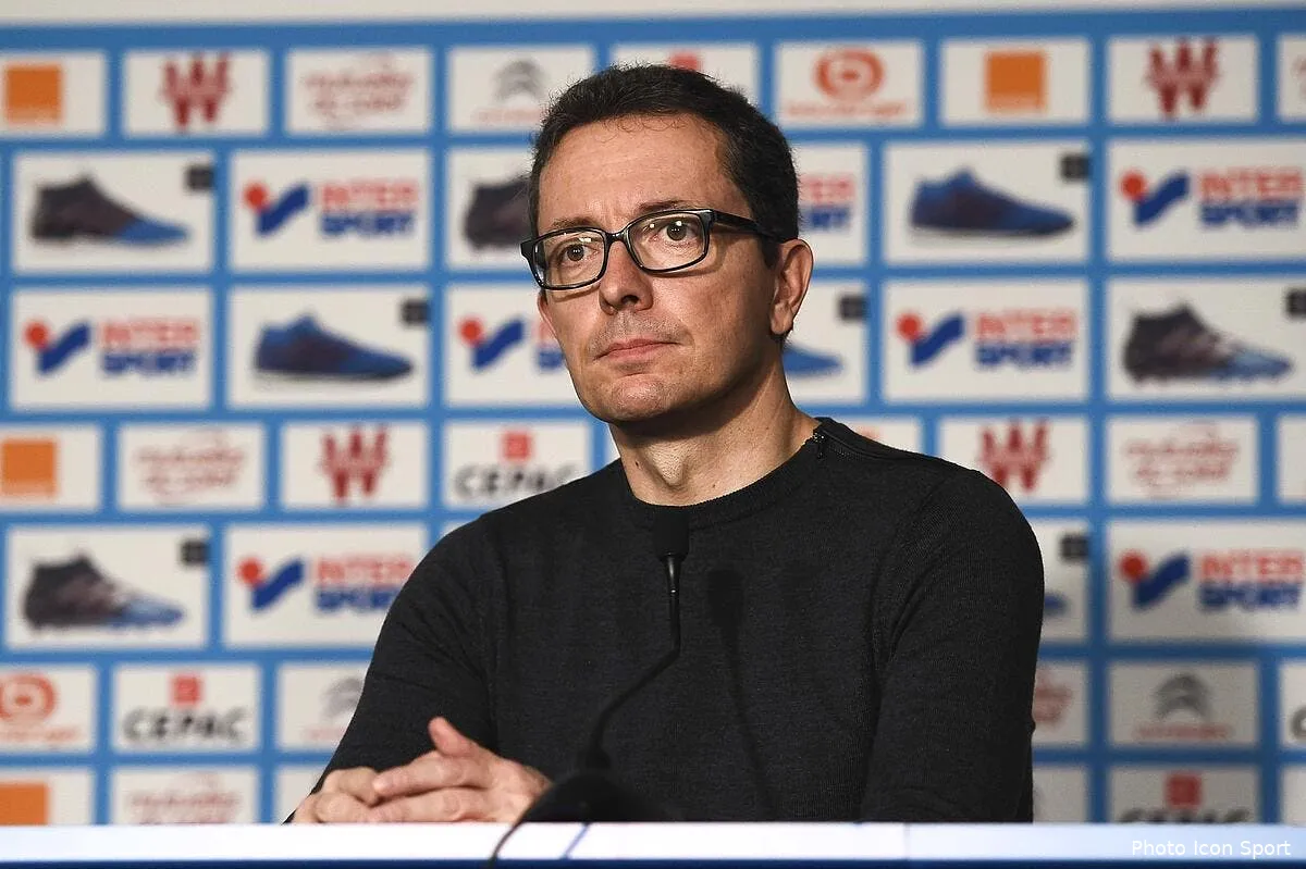 om eyraud negocie sec les salaires vont degonfler icon dim 300117 05 04283929