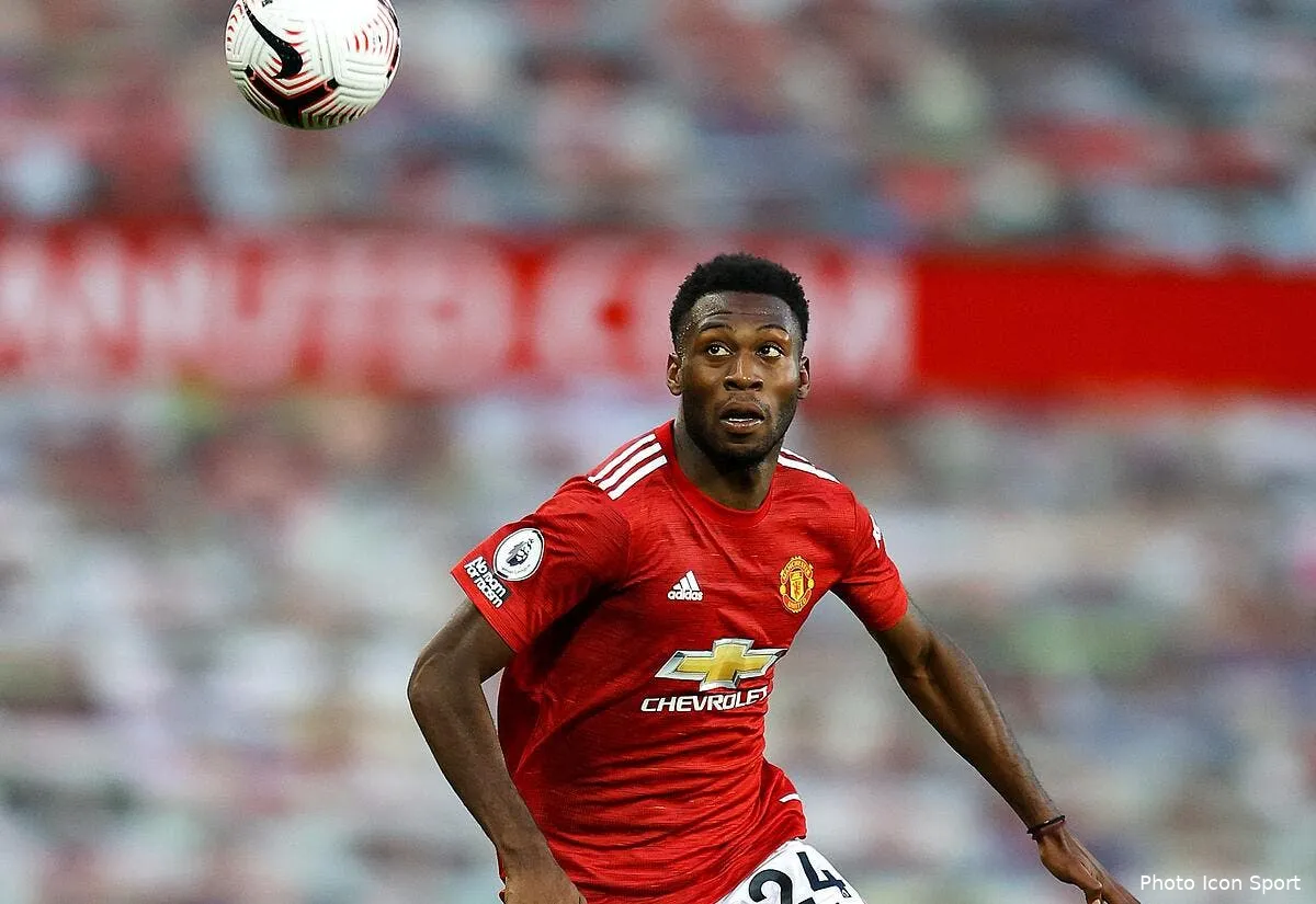 om fosu mensah vote manchester la piste s ecroule icon 55591909 303247