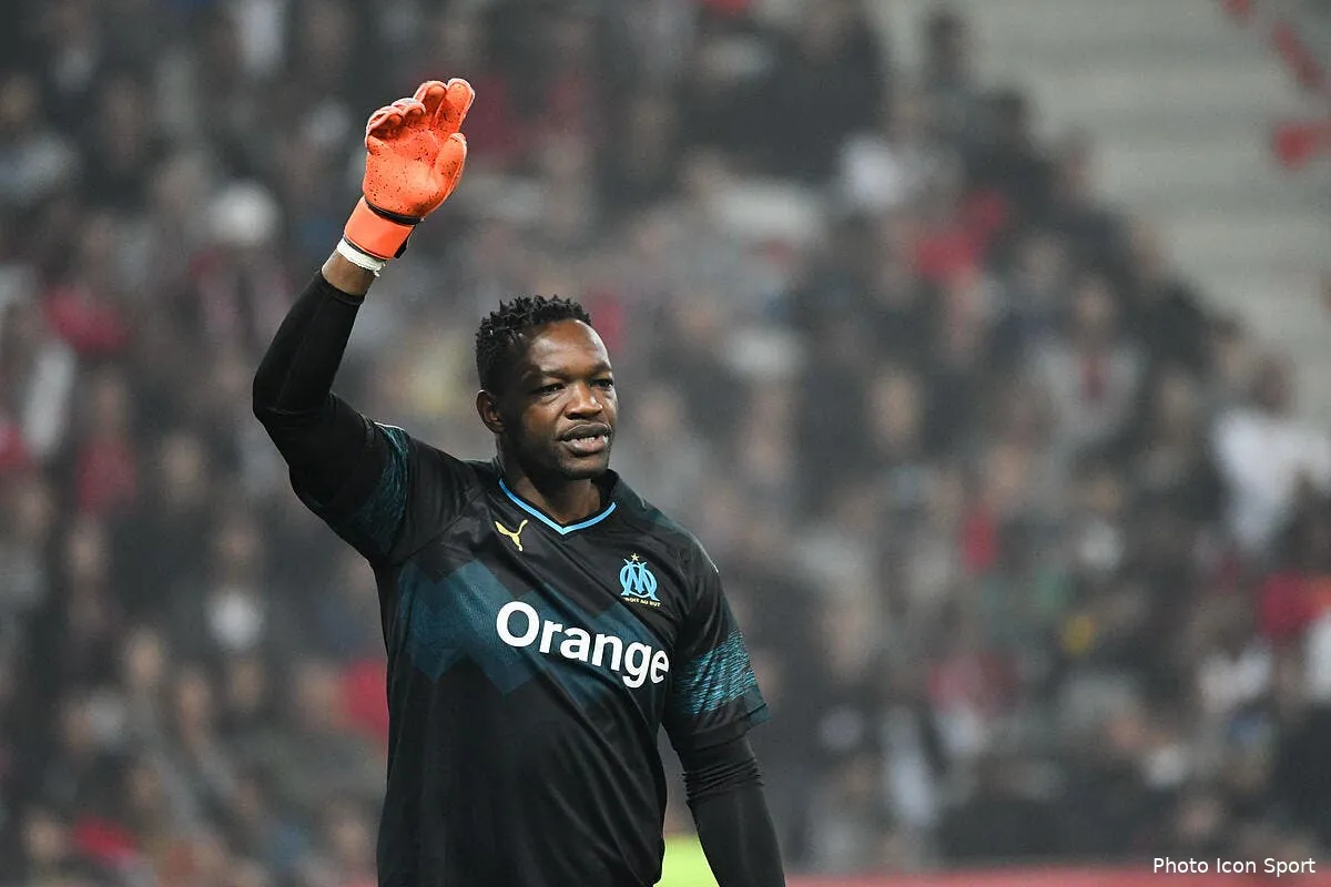 om gilles favard defonce mandanda et il ne fait pas semblant icon anp 211018 93 89237393