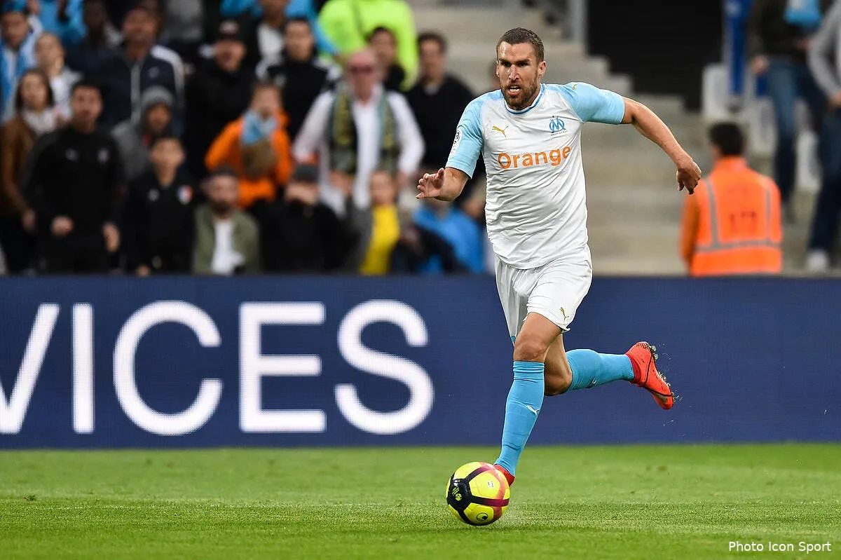 om gustavo strootman larque detruit les cadres et ca fait mal icon dim 300319 92 45251753